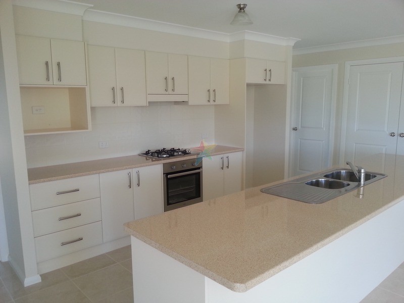 11 Oliver Street, Blayney NSW 2799