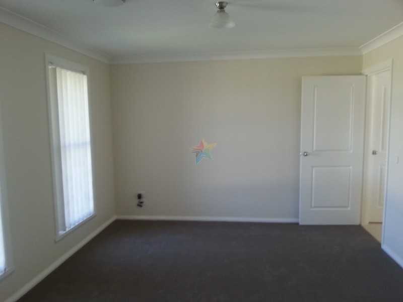 11 Oliver Street, Blayney NSW 2799