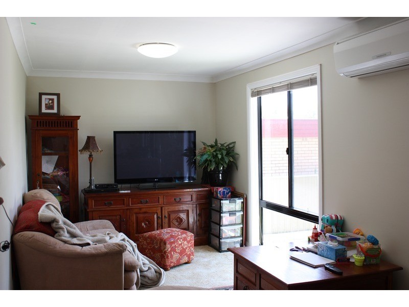 16 Pine Street, Bathurst NSW 2795