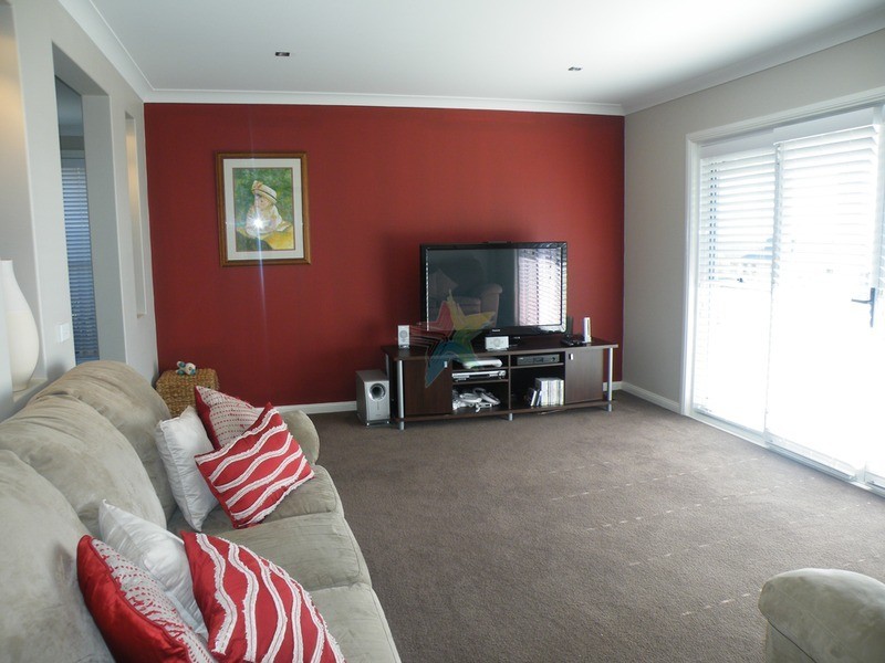 14 Carlyle Avenue, Bathurst NSW 2795