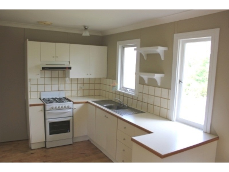16 White  Street, Bathurst NSW 2795
