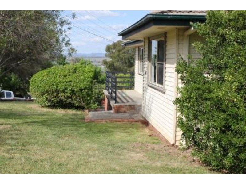 16 White  Street, Bathurst NSW 2795