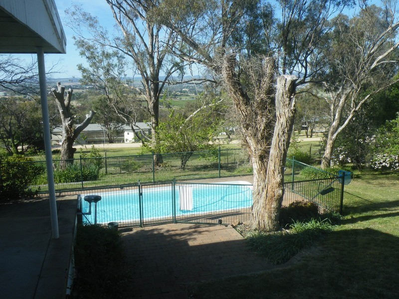 404 Conrod Straight, Bathurst NSW 2795