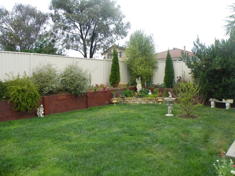 11 Walpole Close, Bathurst NSW 2795
