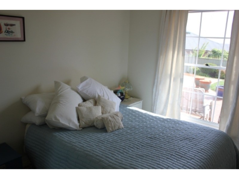 15 Cherrywood Crescent, Bathurst NSW 2795