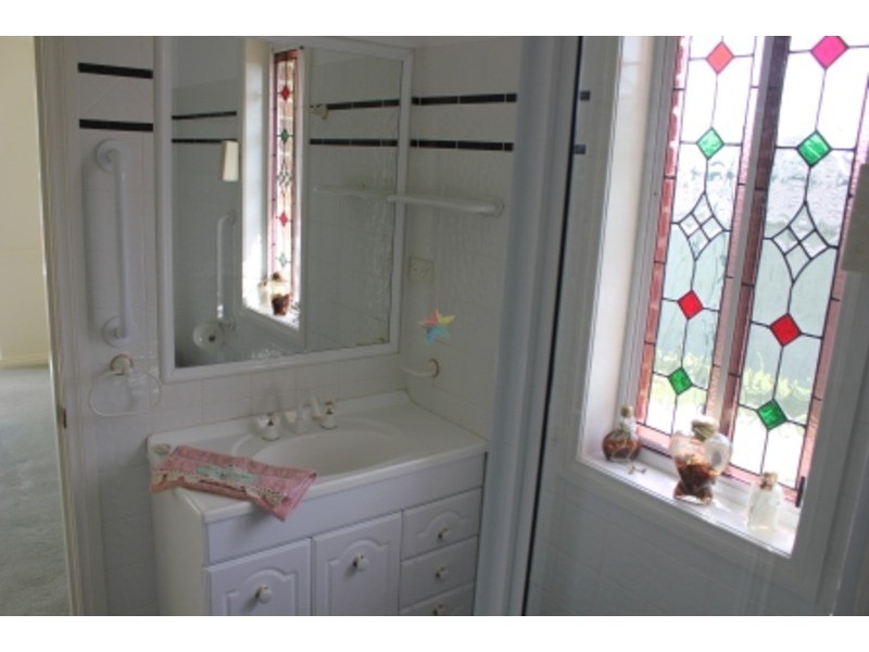 15 Cherrywood Crescent, Bathurst NSW 2795