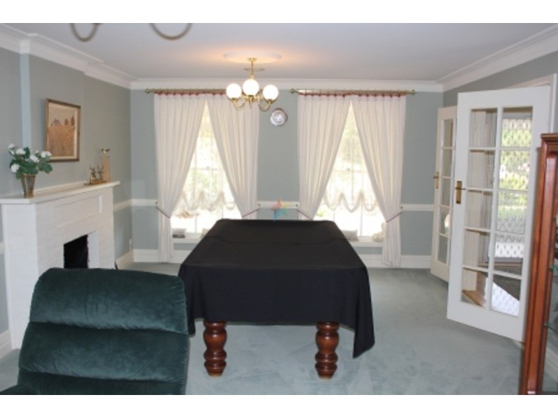 15 Cherrywood Crescent, Bathurst NSW 2795