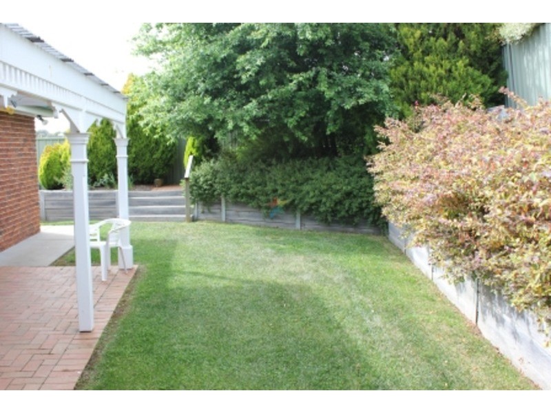 15 Cherrywood Crescent, Bathurst NSW 2795