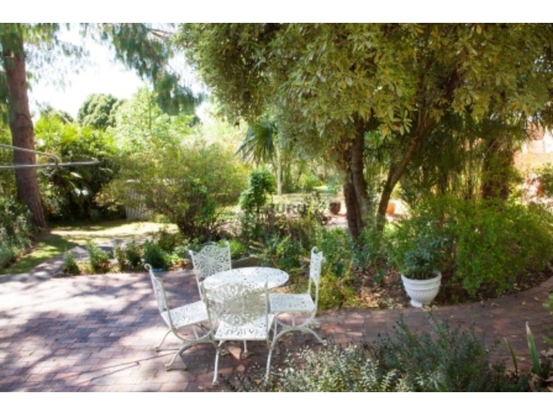 383 Russell Street, Bathurst NSW 2795