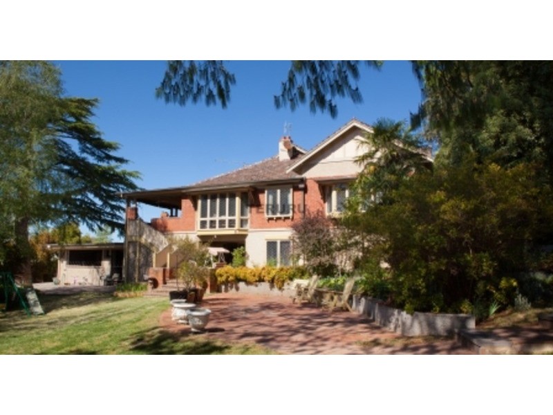 383 Russell Street, Bathurst NSW 2795