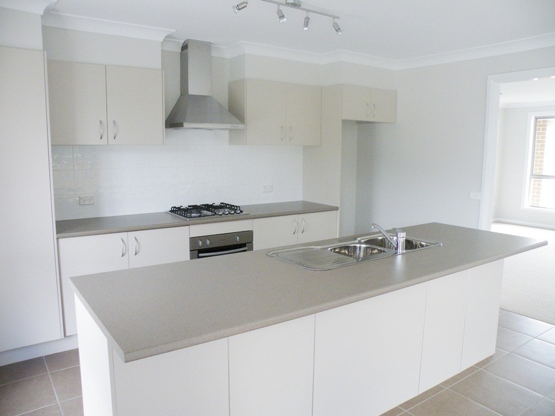 84 Freeman Circuit, Bathurst NSW 2795