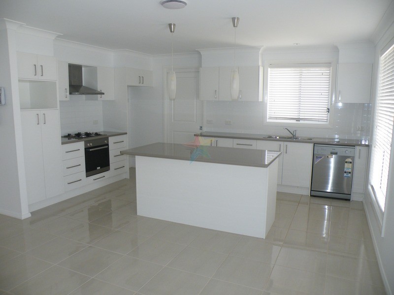 1 She Oak Close, Bathurst NSW 2795