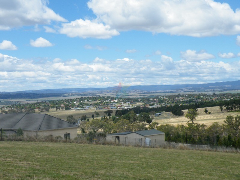 1 She Oak Close, Bathurst NSW 2795