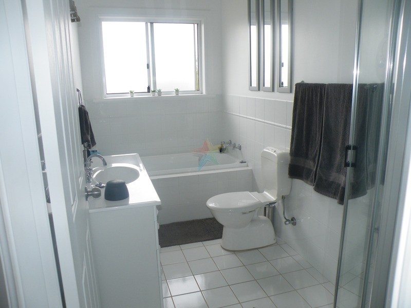 50 Ilumba  Way, Bathurst NSW 2795