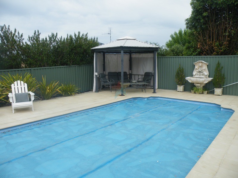 50 Ilumba  Way, Bathurst NSW 2795