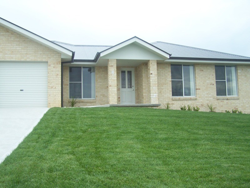 10 Coolibah Close, Kelso NSW 2795