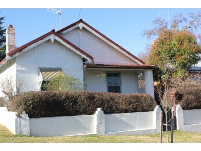 21 Blandford Street, Bathurst NSW 2795