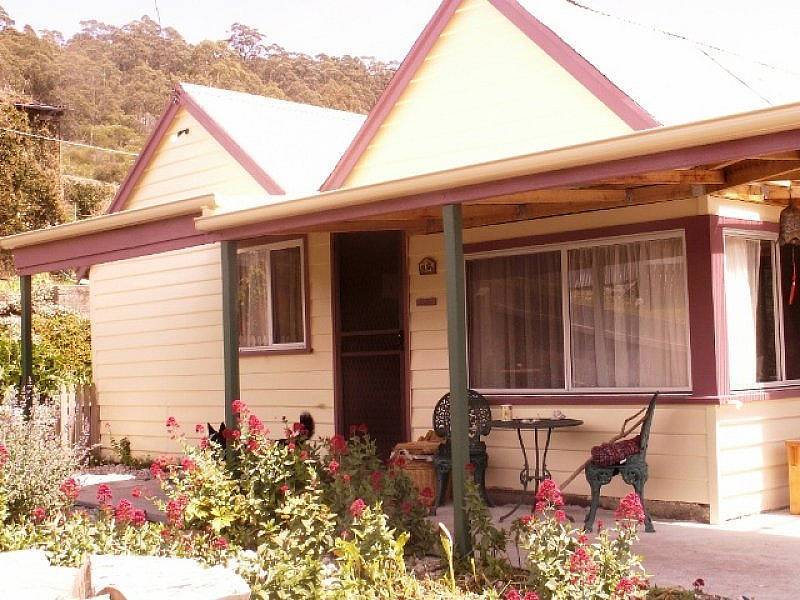 2 Frederick Street, Derby TAS 7264