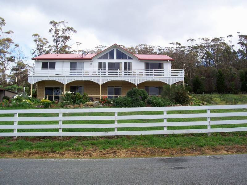 20 Harveys Farm Road, Bicheno TAS 7215