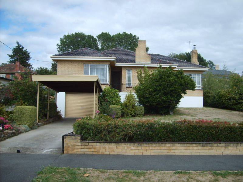 8 Douglas Street, Newstead TAS 7250