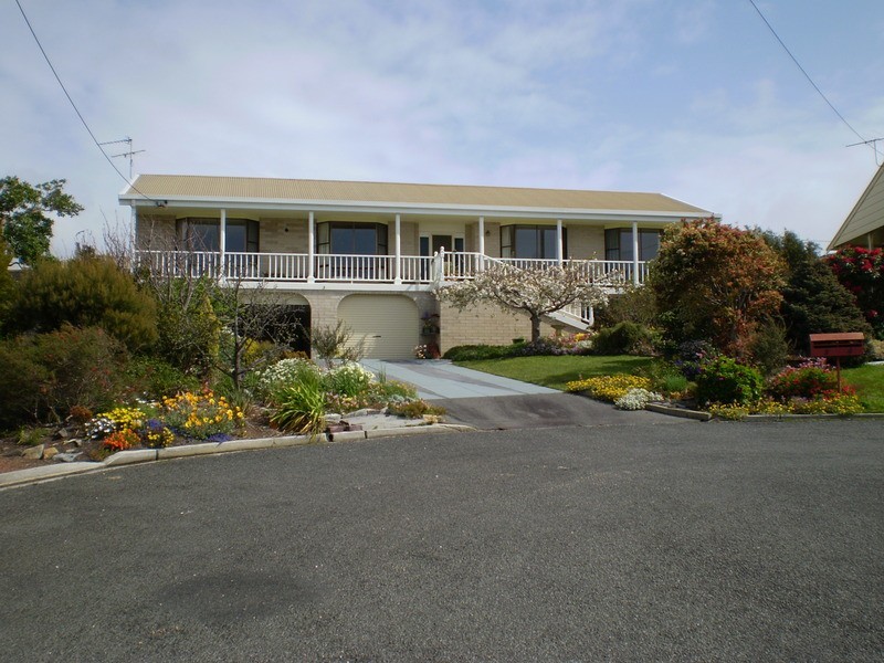 3 Lola  Court, Bridport TAS 7262