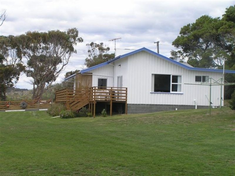 47 Tasman Highway, Bicheno TAS 7215