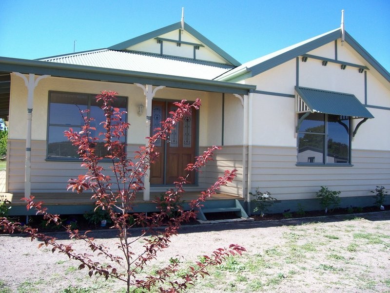 9 Heather Place, St Helens TAS 7216