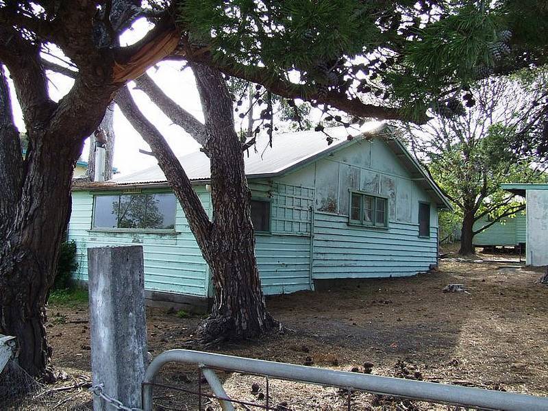 4 Wonthaggi Crescent, San Remo VIC 3925