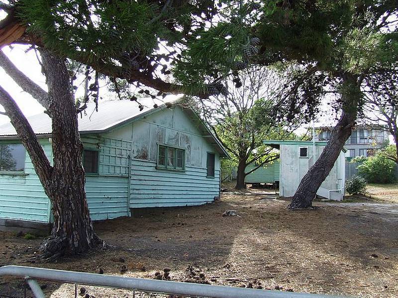 4 Wonthaggi Crescent, San Remo VIC 3925