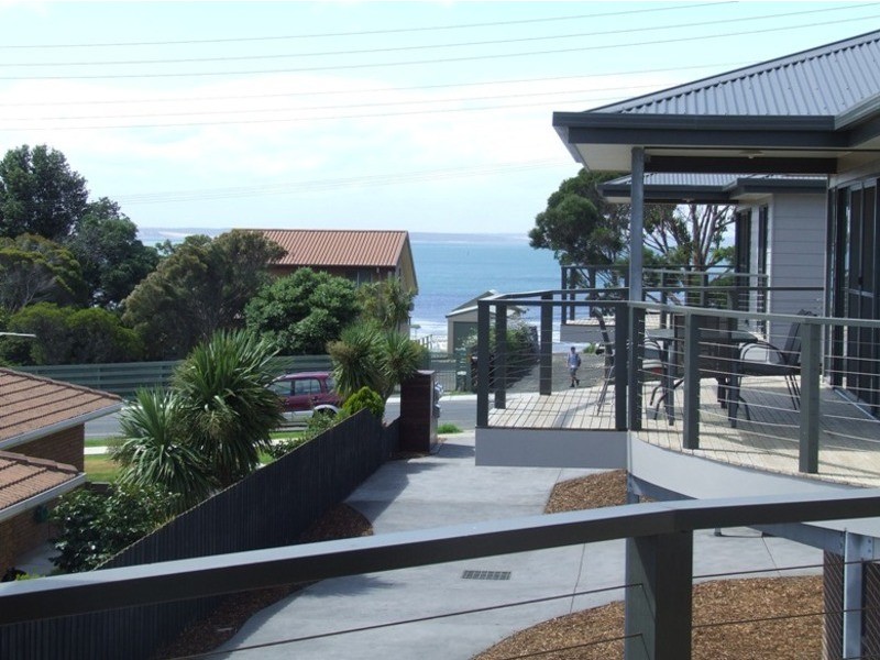 3/35 Phillip Island Road, San Remo VIC 3925