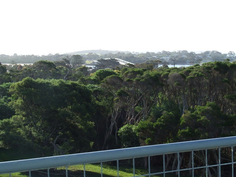 19 The Broadway, San Remo VIC 3925