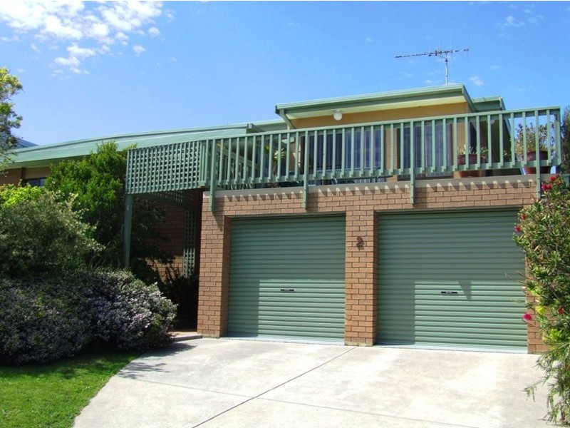 2 Boathaven Grove, San Remo VIC 3925