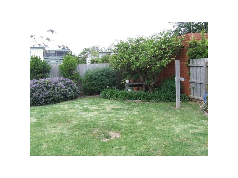 11  Beach Crescent, Newhaven VIC 3925