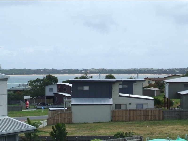 1 Jadestone Court, San Remo VIC 3925