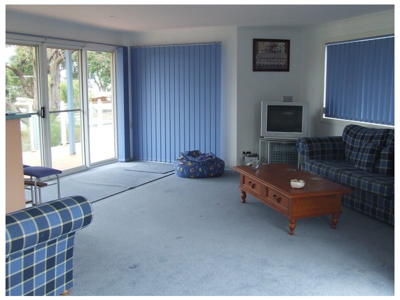 23 Park Road, San Remo VIC 3925