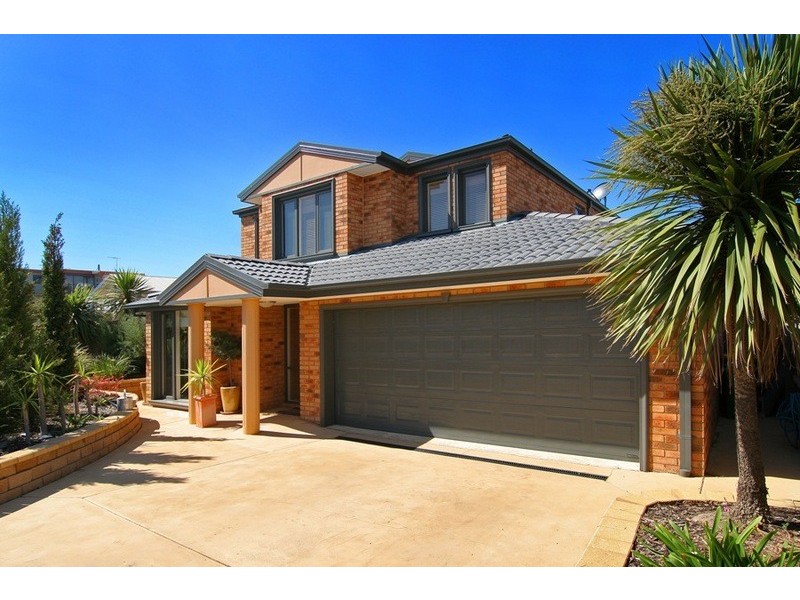 25 Halcyon Avenue , San Remo VIC 3925