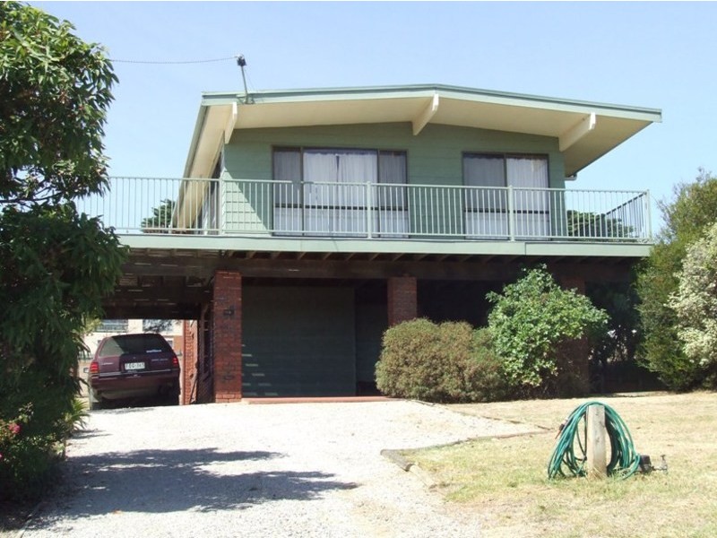 14 The Broadway, San Remo VIC 3925