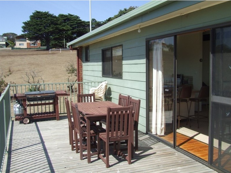 14 The Broadway, San Remo VIC 3925