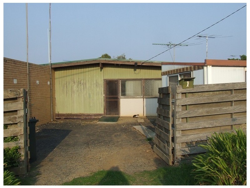 1 Stradbroke Crescent, Surf Beach VIC 3922