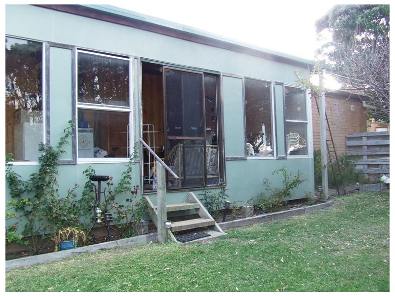 1 Stradbroke Crescent, Surf Beach VIC 3922