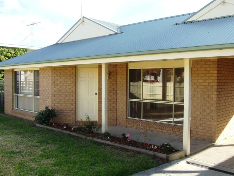 21 Edgar Road, San Remo VIC 3925