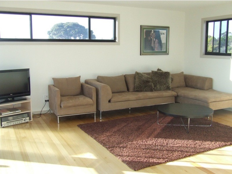 27 Back Beach Road, San Remo VIC 3925