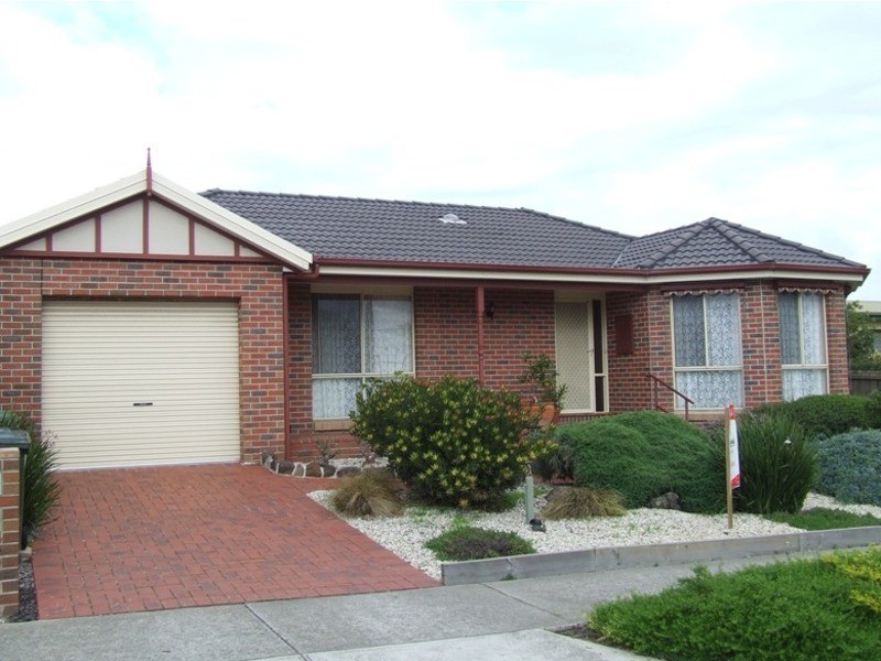2/63 Genista Street, San Remo VIC 3925