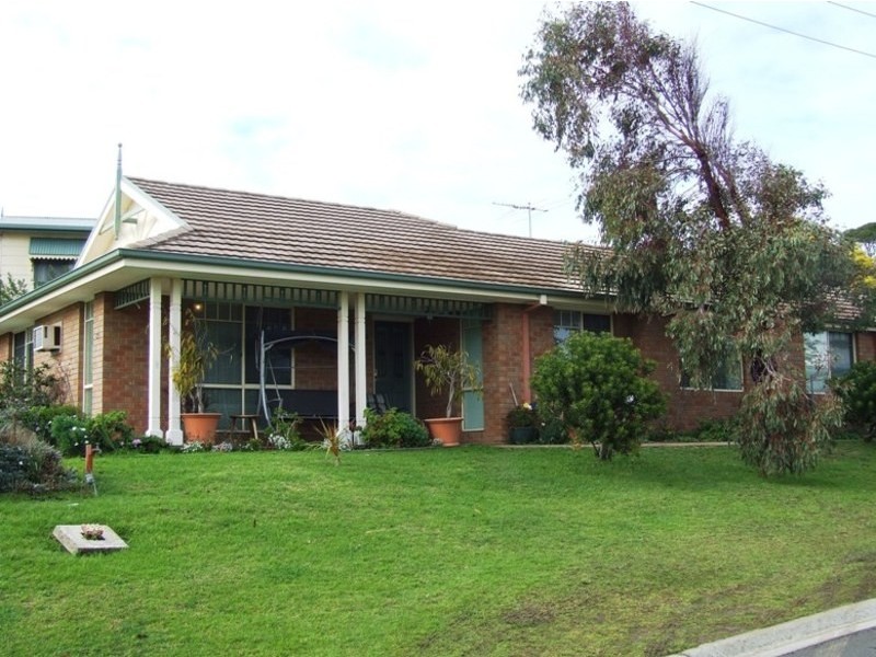 49 Genista Street, San Remo VIC 3925