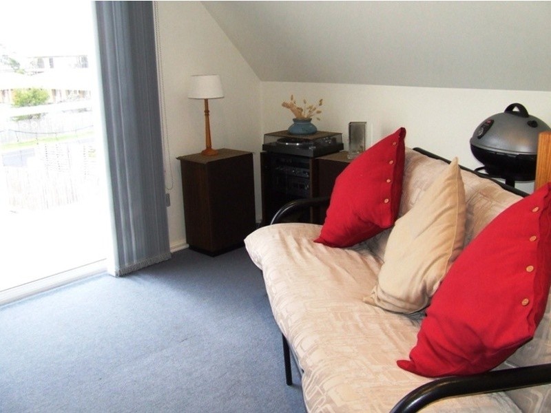 6/33-37 Genista Street, San Remo VIC 3925