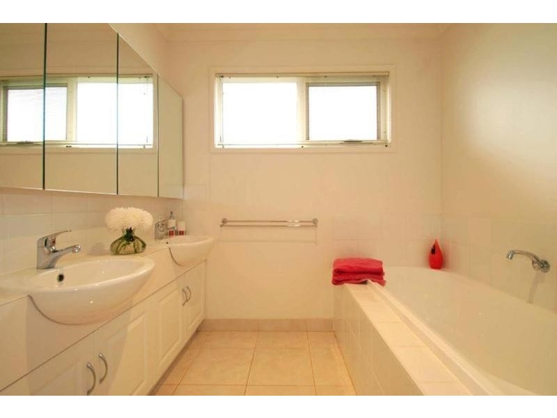 65 Penniwells Drive, San Remo VIC 3925