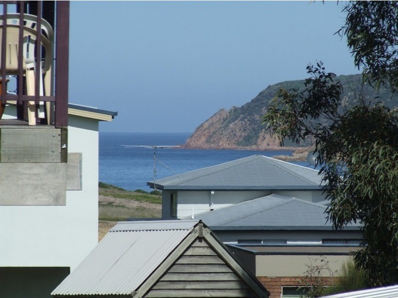 4 Haldor Place, San Remo VIC 3925