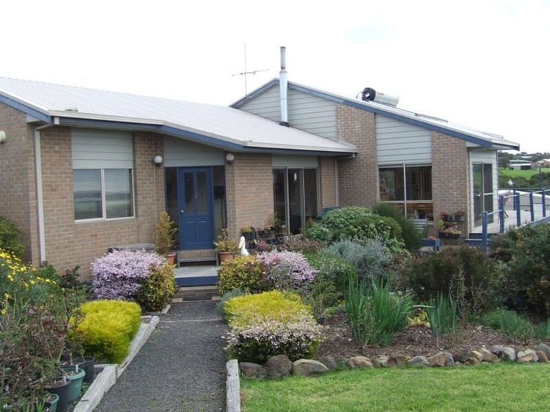 50 Potters Hill Road, San Remo VIC 3925