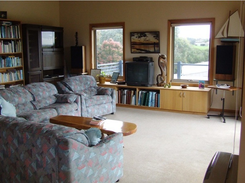 50 Potters Hill Road, San Remo VIC 3925