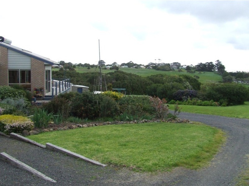50 Potters Hill Road, San Remo VIC 3925